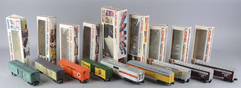 Appraisal: A Lot of Lionel Train Cars Engine in Boxes O