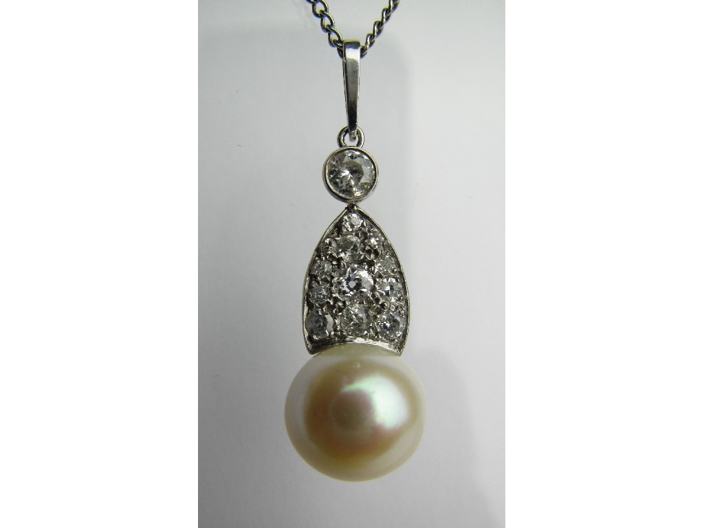 Appraisal: Edwardian platinum cultured pearl and diamond set pendant with large