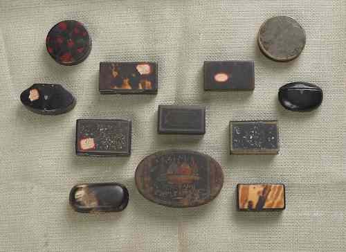 Appraisal: Eleven snuff boxes th c to include tortoise shell tin