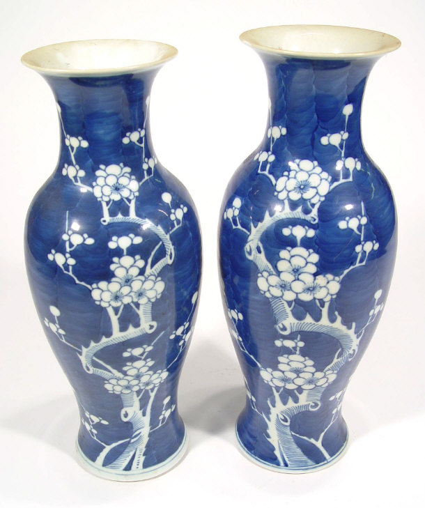 Appraisal: Large pair of Chinese porcelain vases hand painted with blue