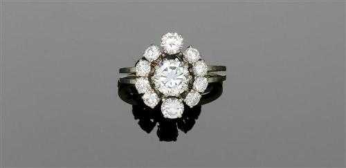 Appraisal: BRILLIANT-CUT DIAMOND RING ca White gold Classic-elegant ring the top