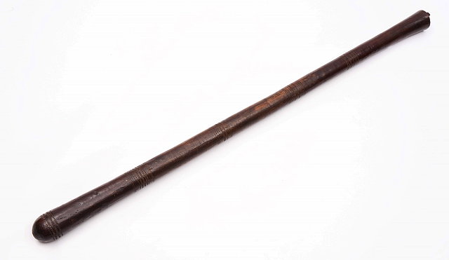 Appraisal: A TH CENTURY SAMOAN FINELY CARVED WOODEN POLE CLUB with