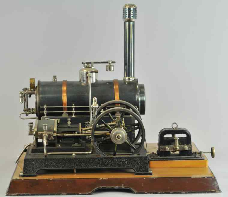 Appraisal: a MARKLIN COMPOUND STEAM ENGINE Germany large scale example features