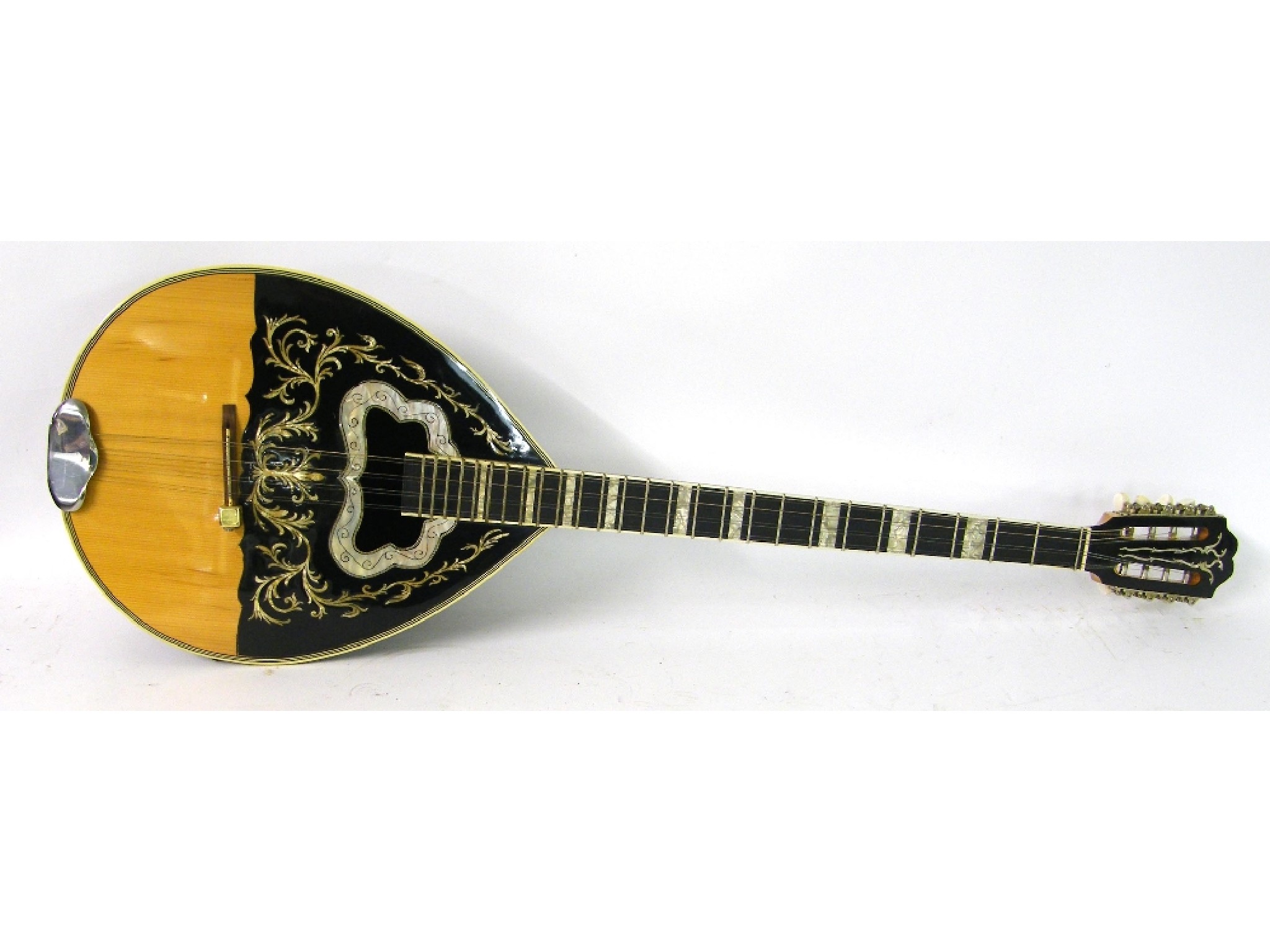 Appraisal: Contemporary bouzouki soft case