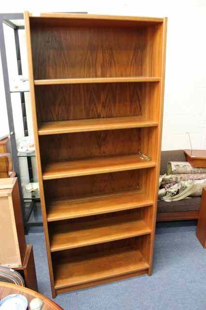 Appraisal: A DANISH FLOOR STANDING BOOKCASE with five adjustable shelves wide