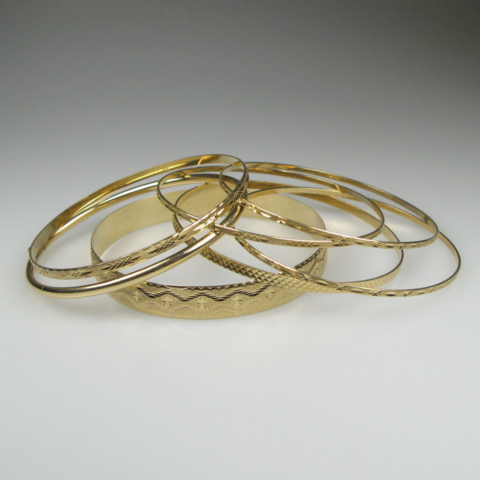 Appraisal: x k Yellow Gold Bangles