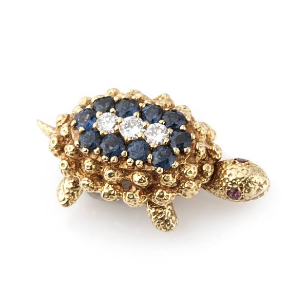 Appraisal: A diamond sapphire and k gold turtle brooch signed for