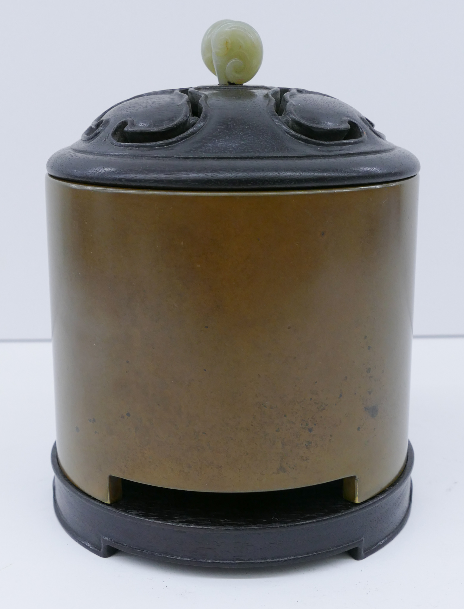 Appraisal: Chinese Bronze Covered Censer with Stand ''x '' A cylindrical