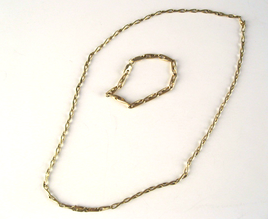 Appraisal: A Gold Link Chain Necklace and Matching Bracelet K marked