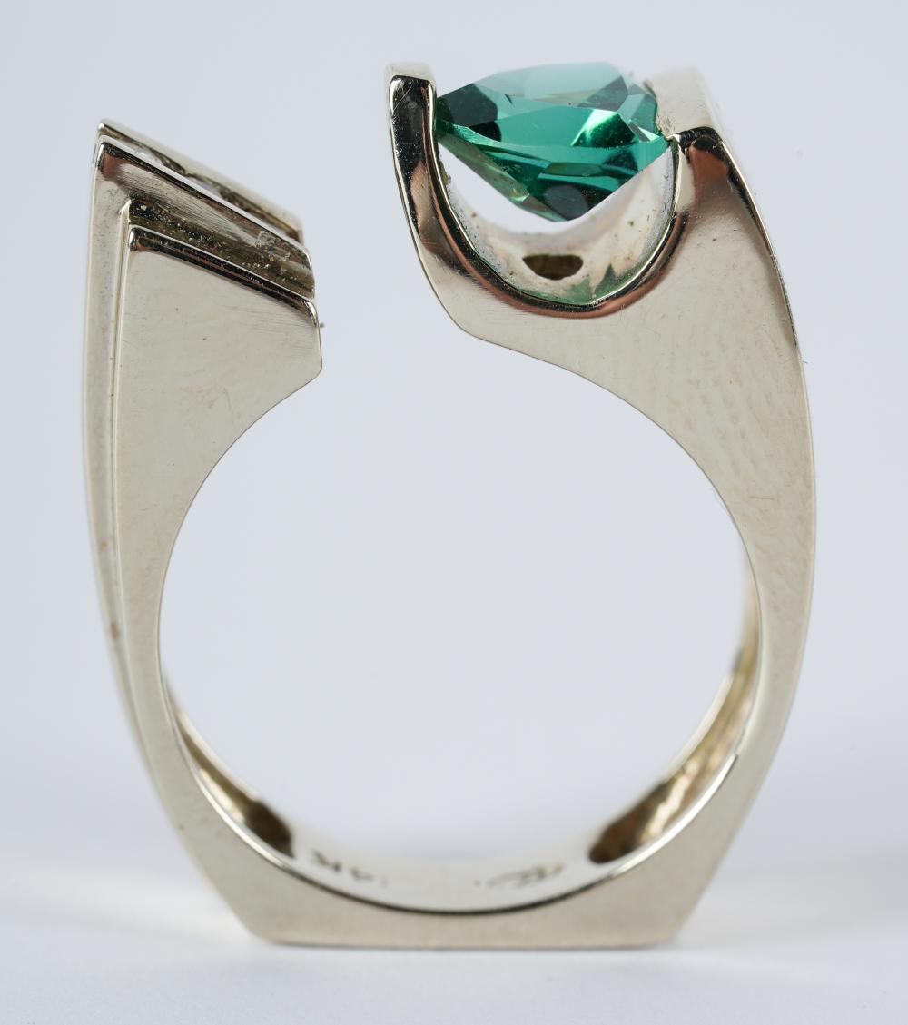 Appraisal: KARAT WHITE GOLD DIAMOND GREEN-STONE RINGcomprising one triangle cut quartz