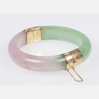 Appraisal: A Lavender and Celadon Jade Bracelet A Lavender and Celadon