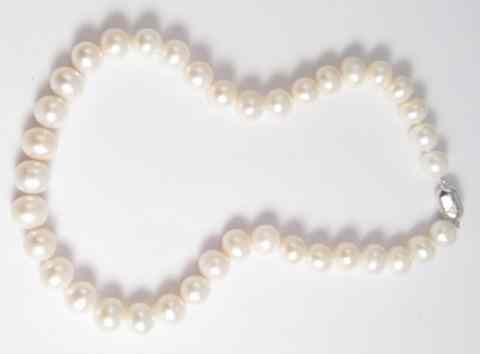 Appraisal: PRINCESS LENGTH WHITE PEARL NECKLACE - inches in length and