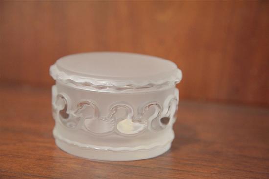 Appraisal: LALIQUE DRESSER BOX Frosted and clear glass covered box with