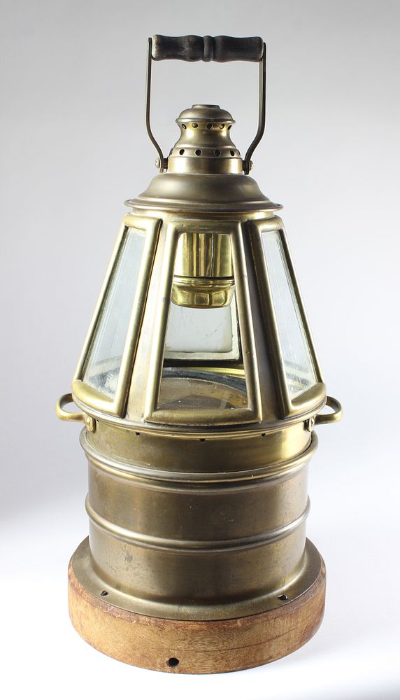 Appraisal: Skylight Binnacle Compass by Star Pathfinder Milton Massachusetts circa Skylight