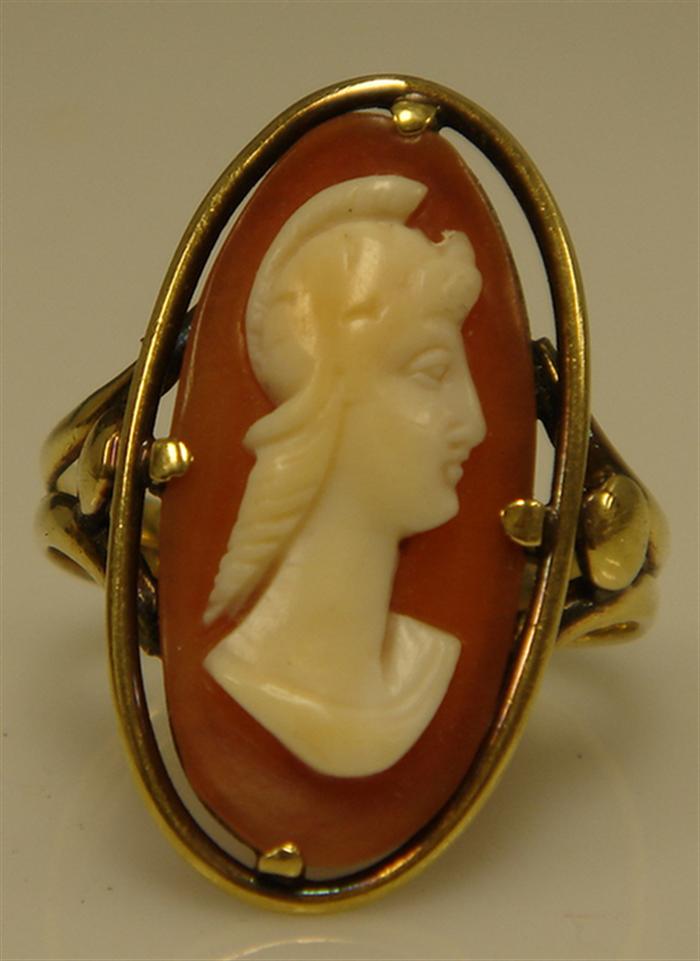 Appraisal: K yg Cameo Ring Oval shell cameo depicting a soldier