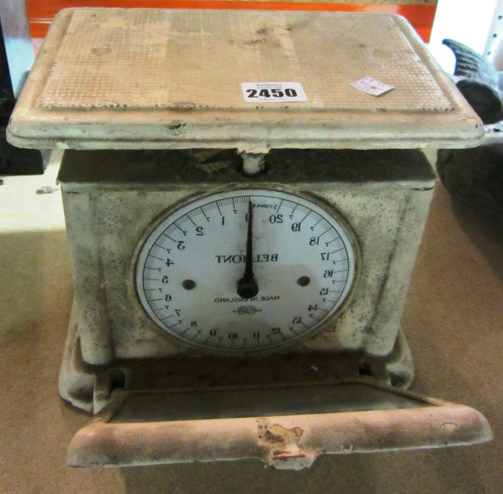 Appraisal: A set of early th century bathroom scales