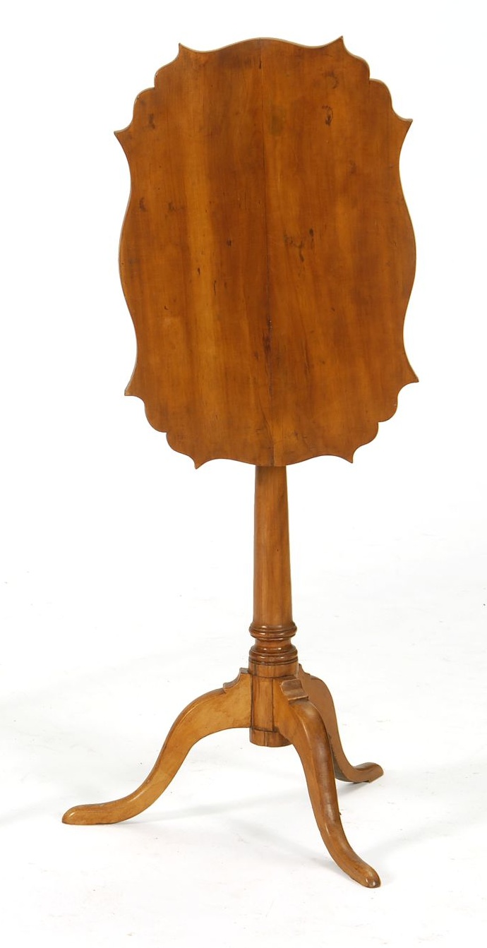 Appraisal: ANTIQUE AMERICAN TILT-TOP CANDLESTAND Connecticut River Valley Late th Early