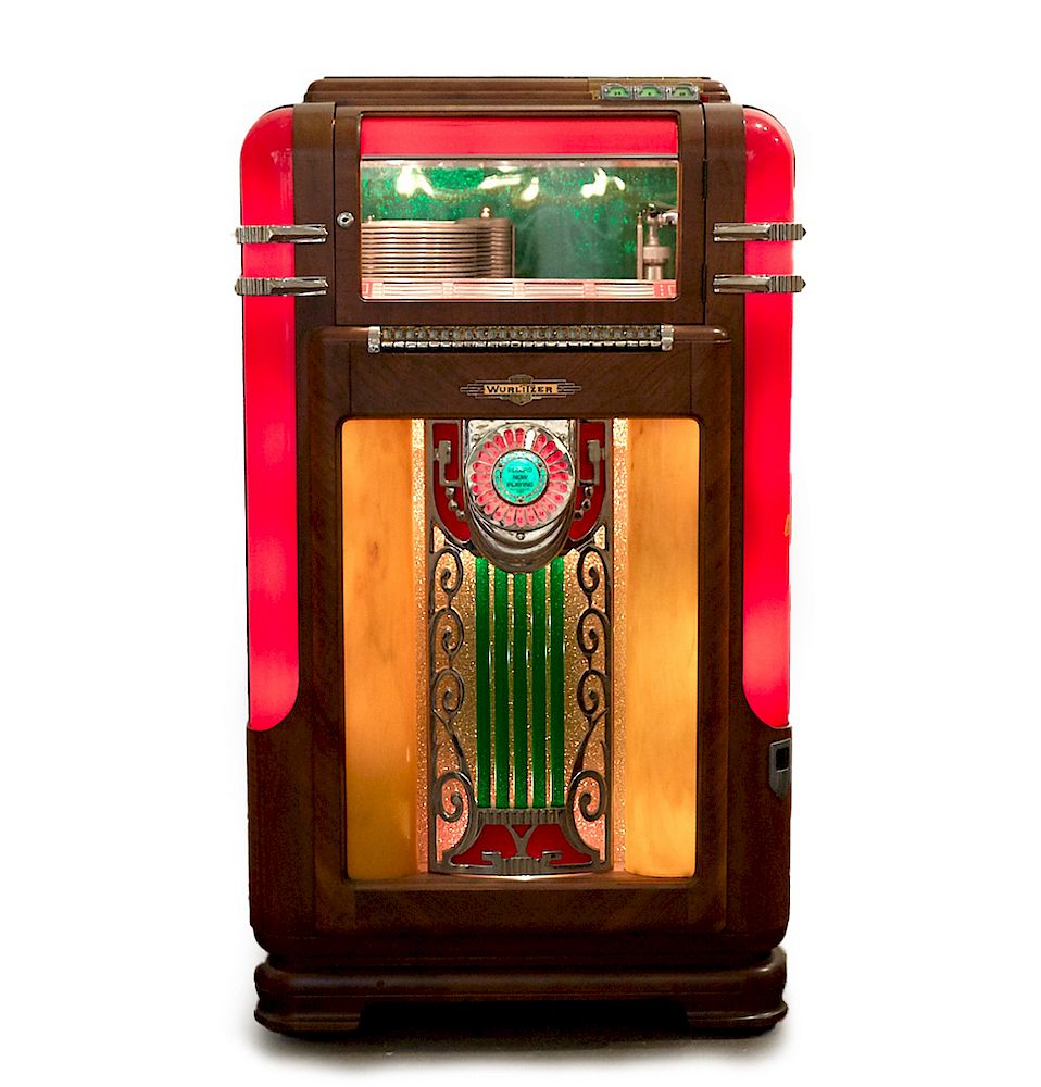 Appraisal: Wurlitzer Model Phonograph Jukebox A pre-war Wurlitzer jukebox manufactured in