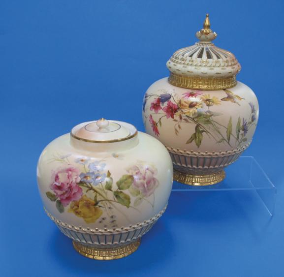 Appraisal: A PAIR OF ROYAL WORCESTER BLUSH IVORY JARS AND COVERS