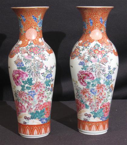 Appraisal: Japanese Imari baluster vases H in vase