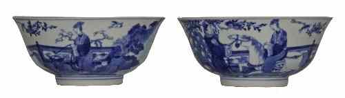 Appraisal: A fine pair of Chinese blue and white bowls KangXi