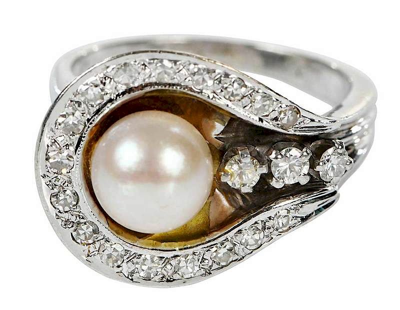 Appraisal: kt Gold Diamond and Pearl Ring one round pearl approx