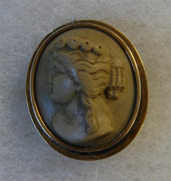 Appraisal: K yg Lava Cameo Pin Tan colored lava image of