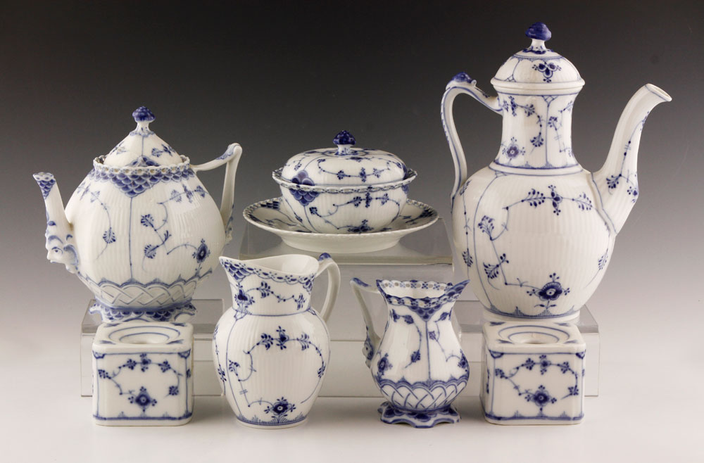 Appraisal: - Pieces of Royal Copenhagen Eight piece lot of Royal