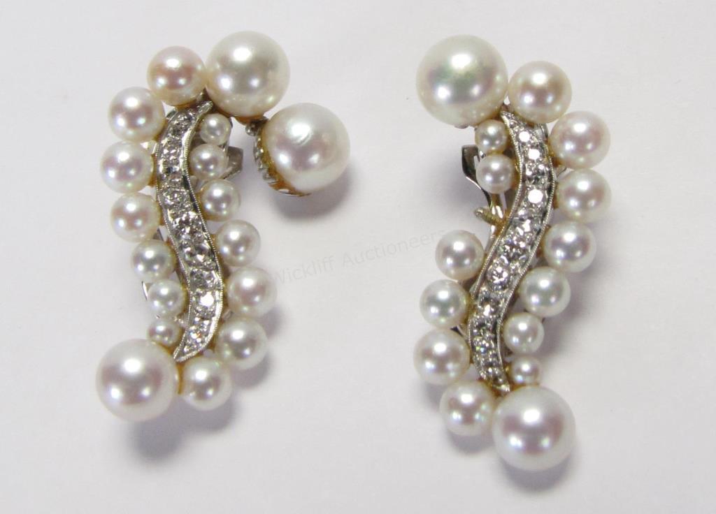 Appraisal: A vintage pair of K white gold cultured pearl clip