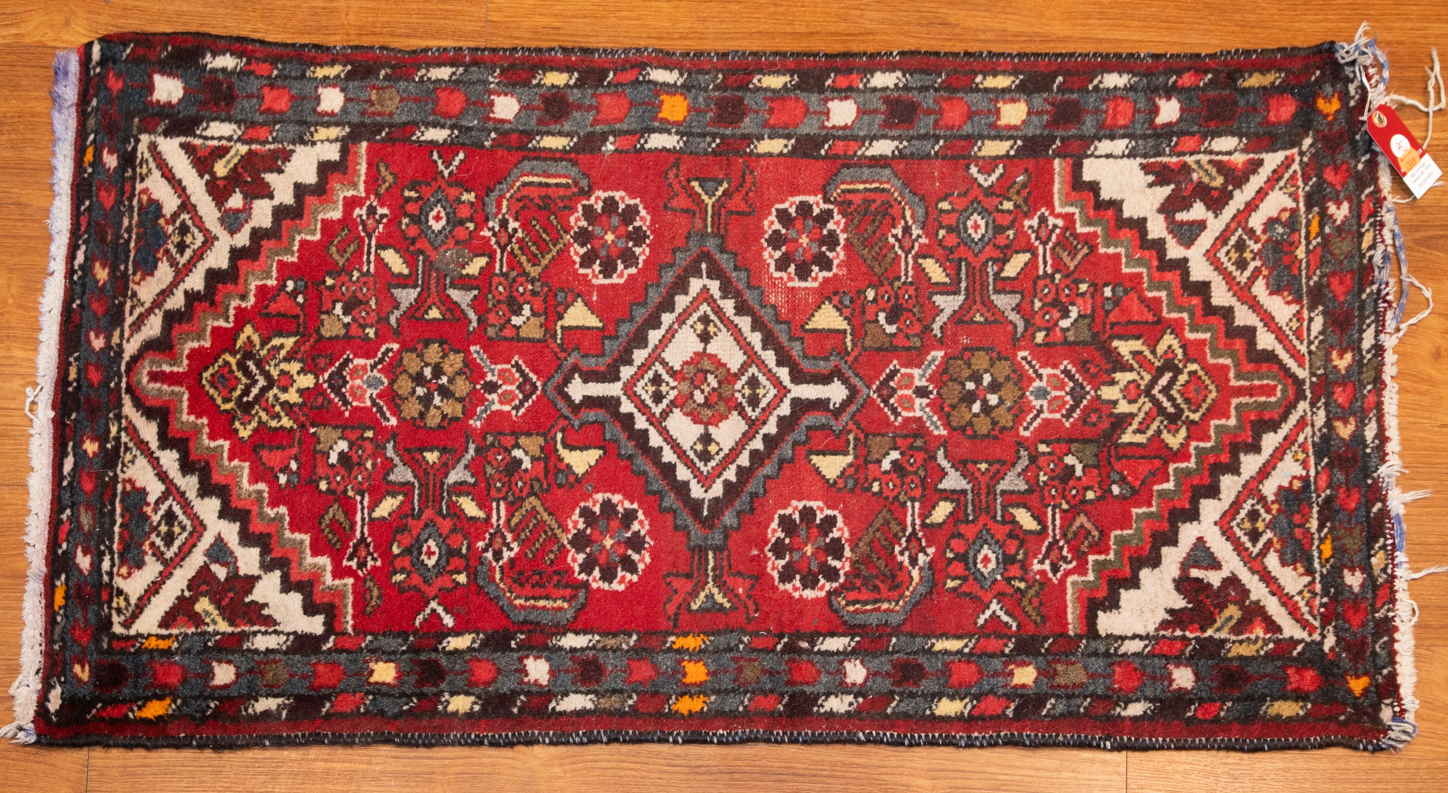 Appraisal: HAMADAN RUG PERSIA X Third quarter- th century hand-knotted wool