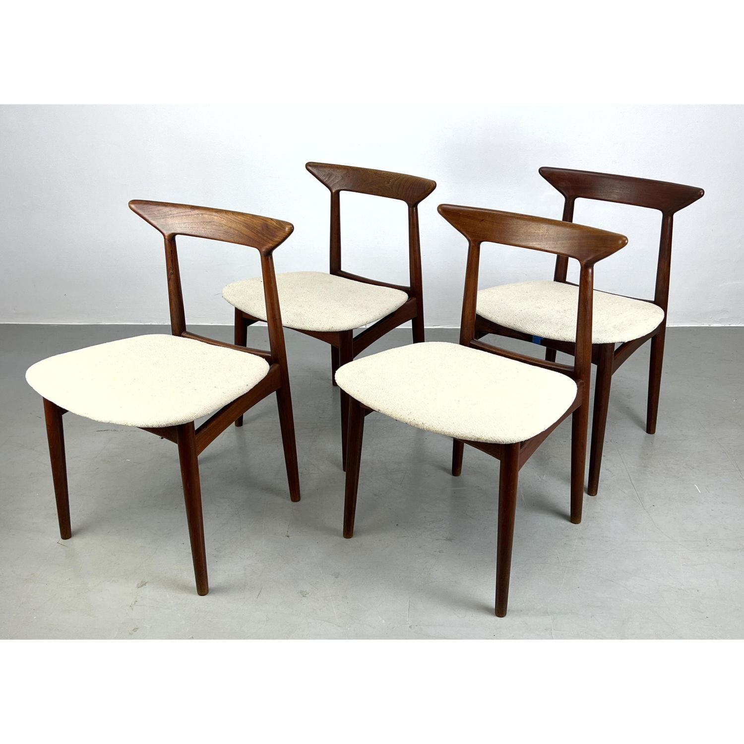 Appraisal: Set Danish Modern Dining Chairs Wegner Style Dimensions H inches