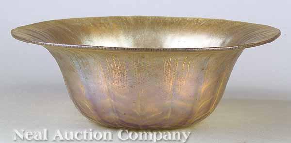 Appraisal: A Favrile Art Glass Bowl bearing spurious engraved L C