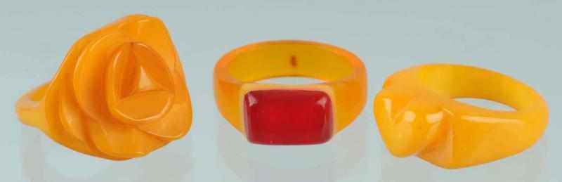 Appraisal: Lot of Bakelite Rings Description Includes one heart one floral