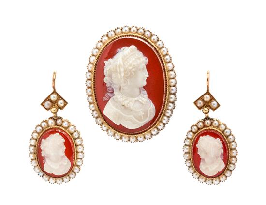 Appraisal: Sale Lot An Antique Yellow Gold Agate Cameo and Seed