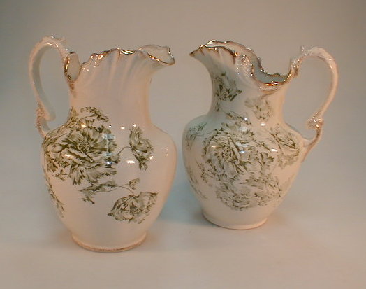 Appraisal: A pair of Fielding's transfer printed water jugs