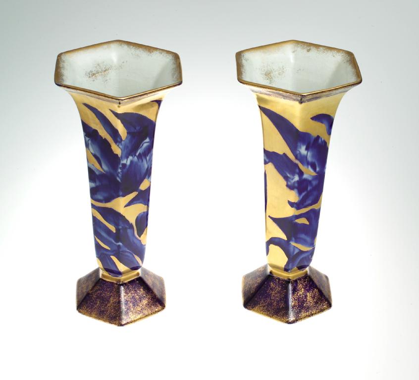 Appraisal: PAIR OF THOMAS FORESTER SONS PHOENIX WARE VASES c of