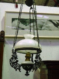 Appraisal: A complete hanging oil lamp