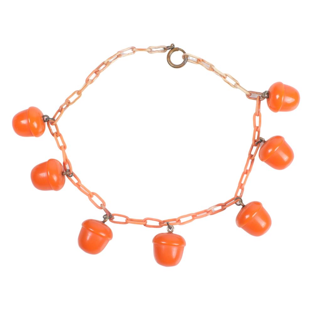 Appraisal: NECKLACE WITH DANGLING ORANGE BAKELITE ACORNS DROP X LNecklace with