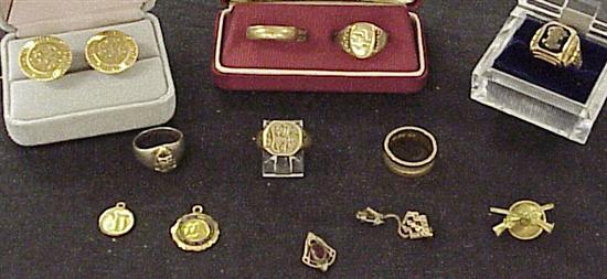 Appraisal: JEWELRY K yellow gold two wedding bands one with chased