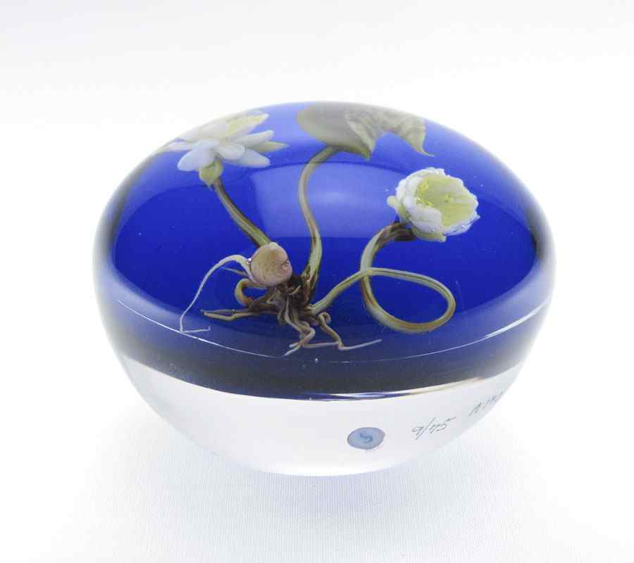 Appraisal: PAUL STANKARD WATER LILY PAPERWEIGHT Cobalt ground S cane and