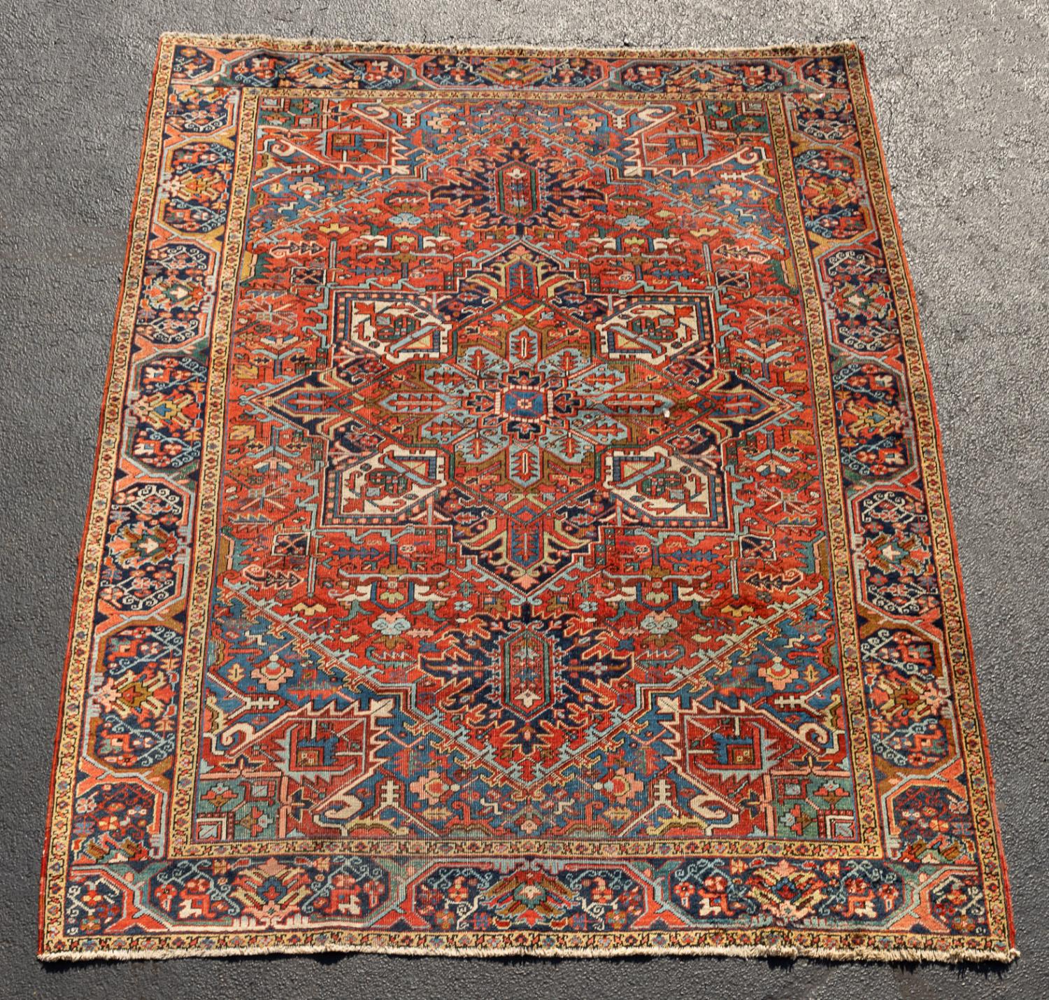 Appraisal: HAND KNOTTED WOOL PERSIAN HERIZ X Hand knotted Persian Heriz