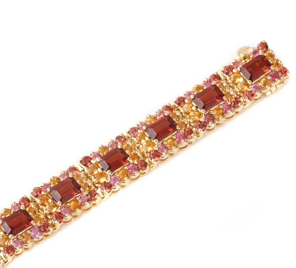 Appraisal: A garnet pink tourmaline gem-set and k gold bracelet length