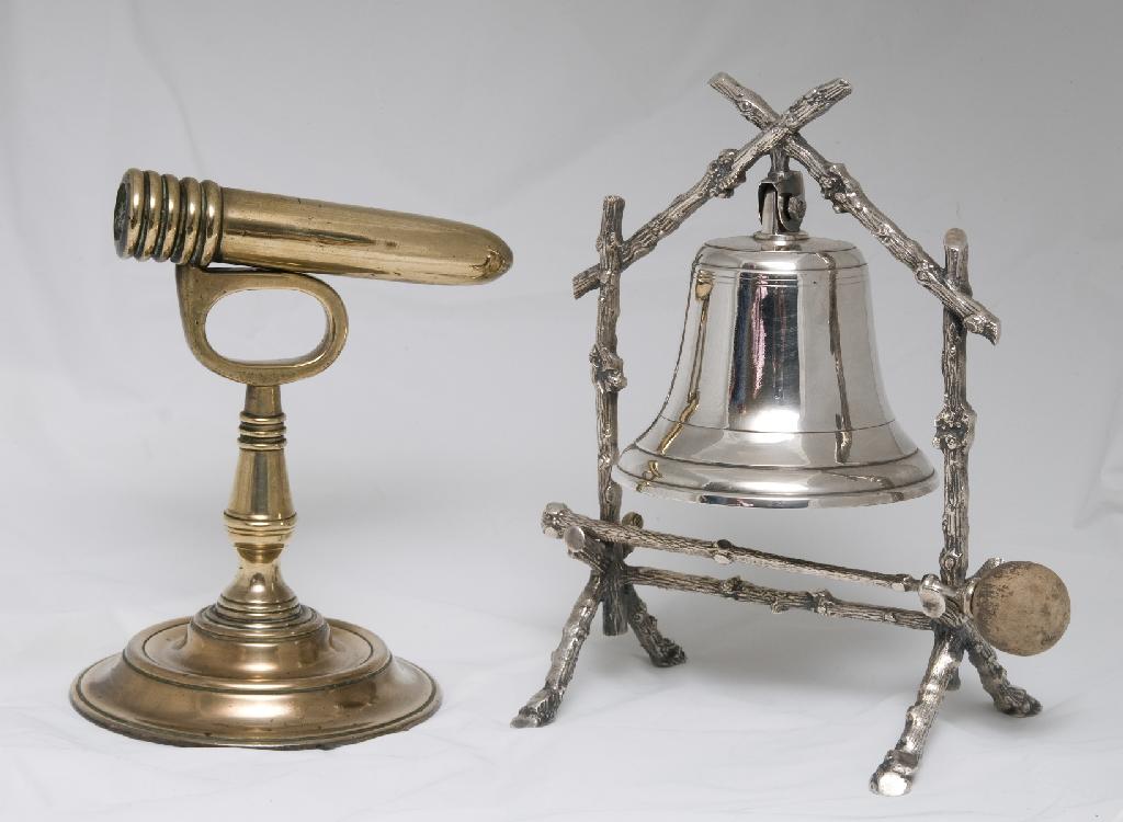 Appraisal: LATE VICTORIAN SILVER-PLATED DINNER BELL ON STAND the bell suspended