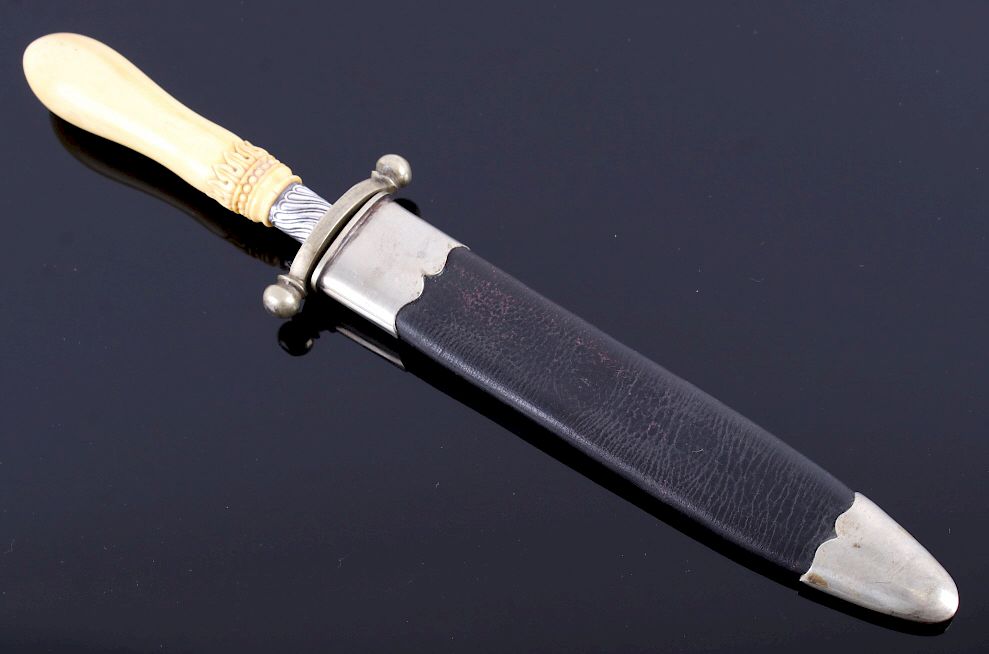 Appraisal: Civil War Cook Brothers Spear Point Dagger Included in this