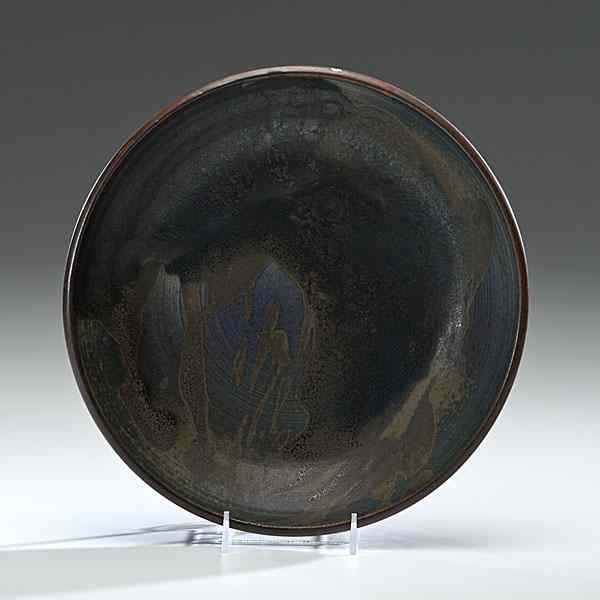 Appraisal: Toshiko Takaezu - USA Black Plateca Porcelain dia in Alice