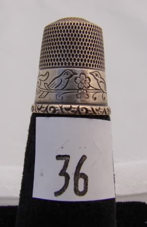 Appraisal: Simons sterling thimble with bird design on band