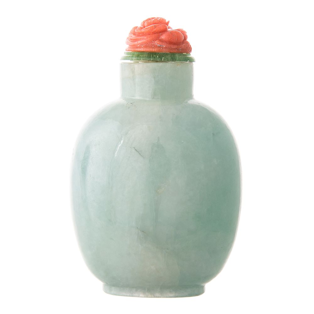 Appraisal: Chinese Carved Jade Snuff Bottle th century smooth bottle with