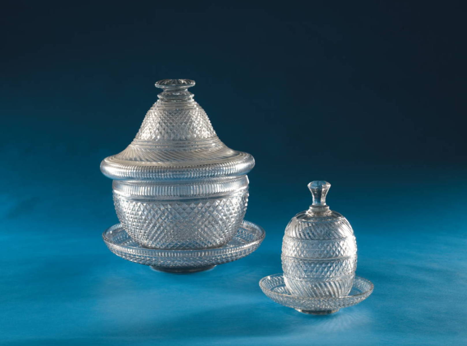 Appraisal: ANGLO-IRISH CUT GLASS COVERED SOUP TUREEN AND TRAY IN DIAMOND