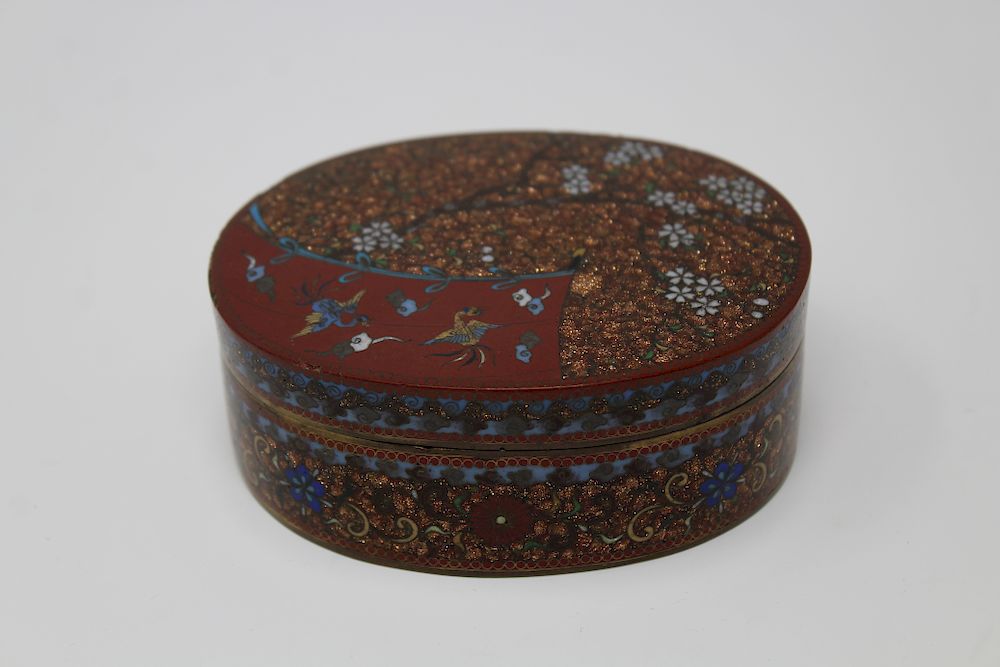 Appraisal: Chinese Cloisonne Foil Oval Covered Box Chinese Cloisonne Foil Oval