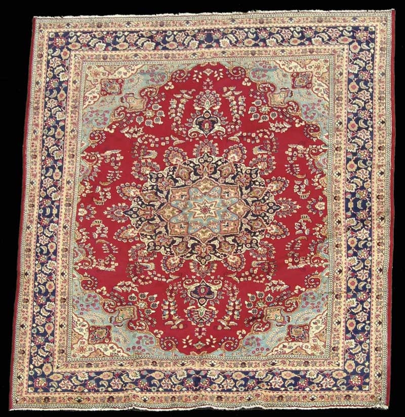 Appraisal: ROOM SIZE SAROUK ORIENTAL RUG Last half of the th